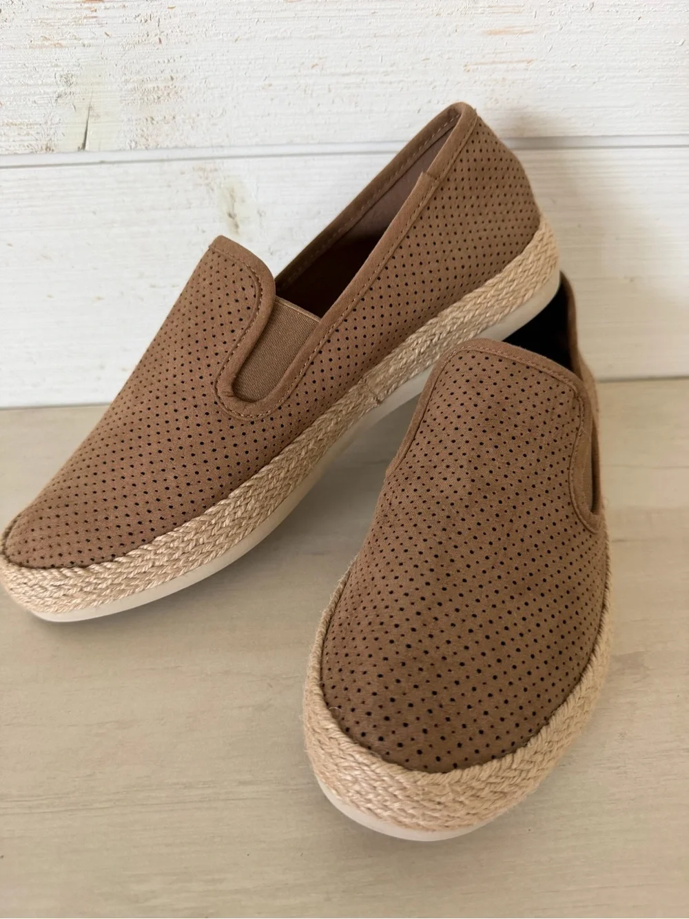 Esprit Nadine Perforated Suede Slip-On Sneaker Women’s 10M Brown NEW